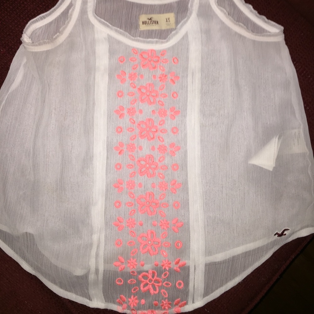 White Hollister tank top.